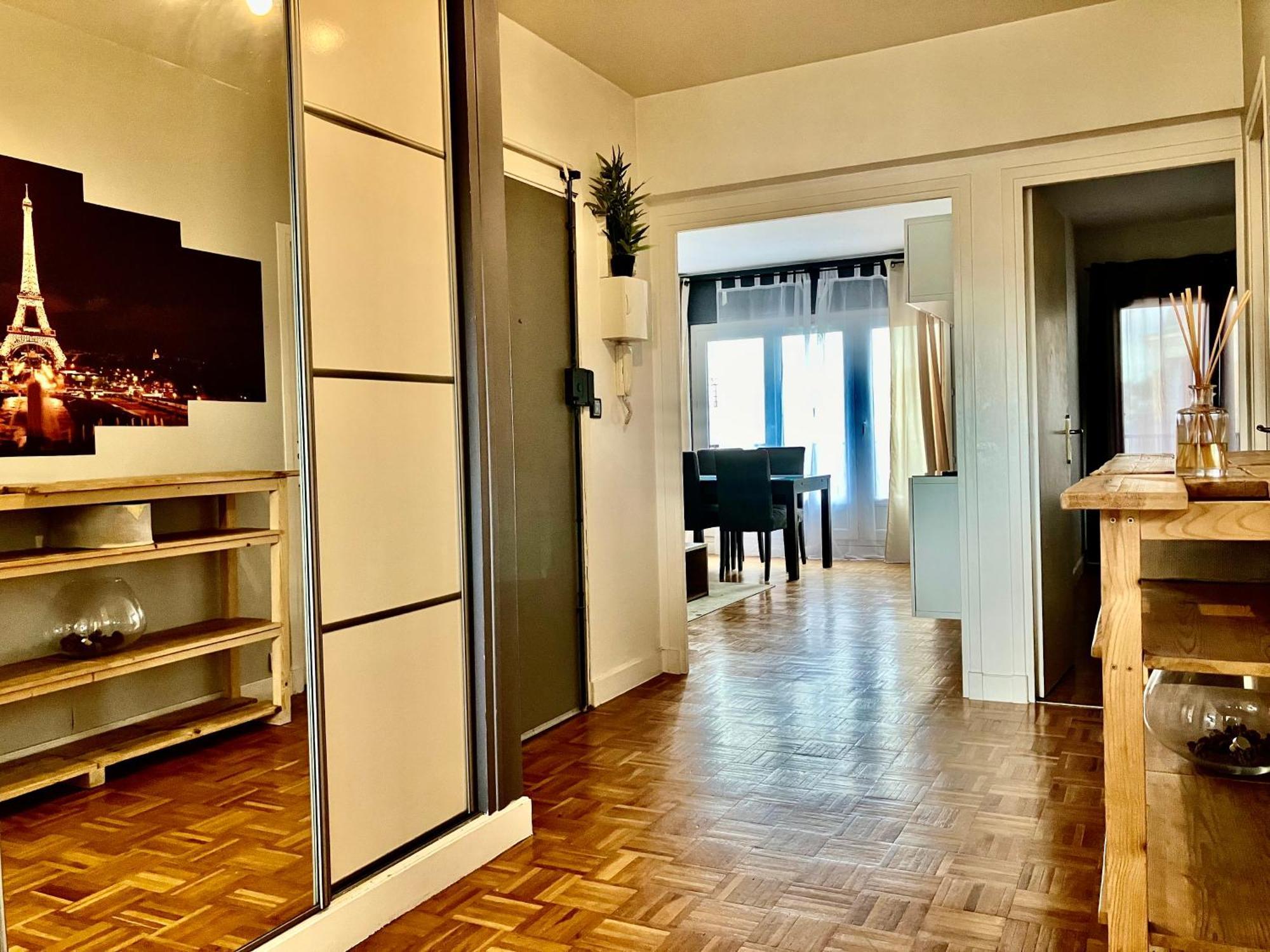 Apartament Parisian Lounge 8 Pers Front Station Villemomble Zewnętrze zdjęcie